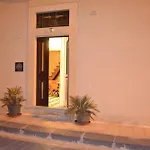 Neaiton Noto