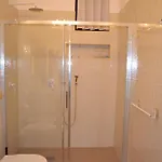 Neaiton Apartment