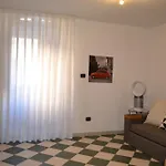 Neaiton Apartment