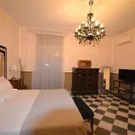 Neaiton Apartment
