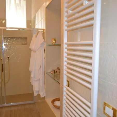Neaiton Apartment