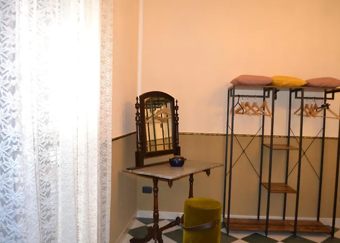 Neaiton Apartment *